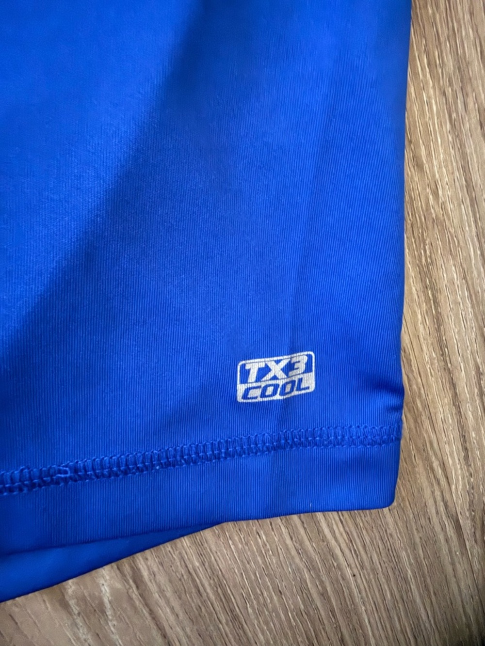 MLB Los Angeles Dodgers Blue Performance Polo with White LA Emblem - Picture 2 of 7